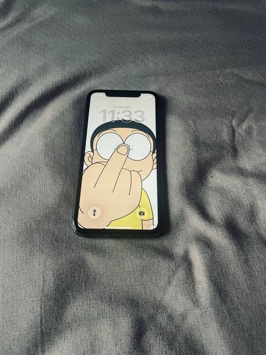 Продам Iphone на 64gb