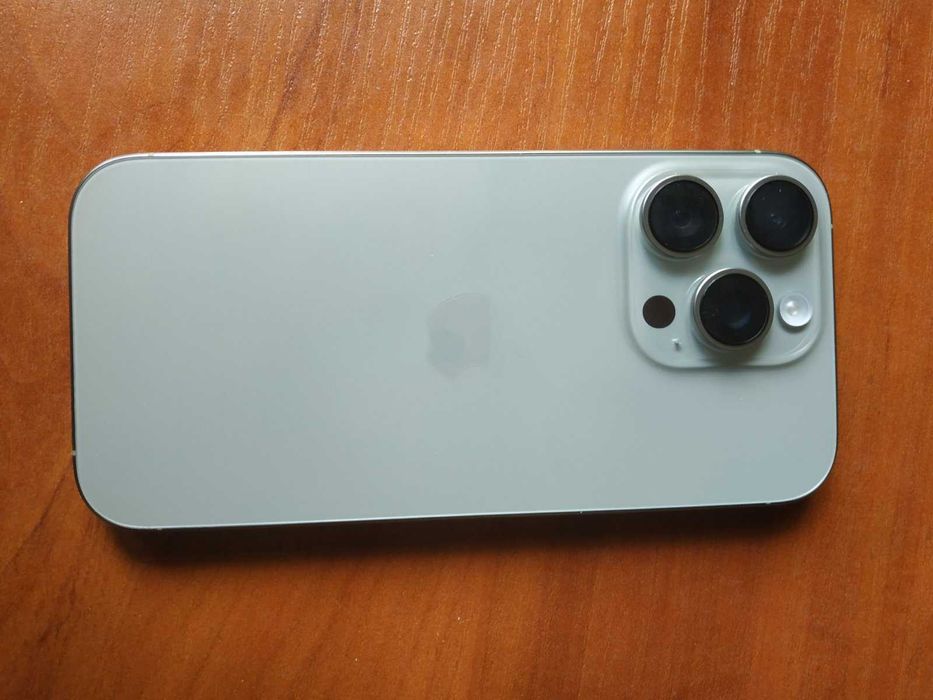 Новий iPhone 16 Pro 128gb natural  Titanium