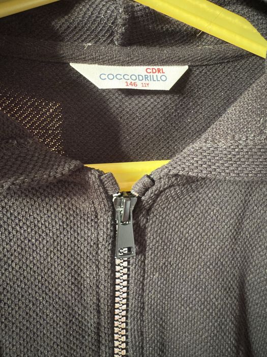 Czarna rozpinana bluza Coccodrillo czarna z kapturem