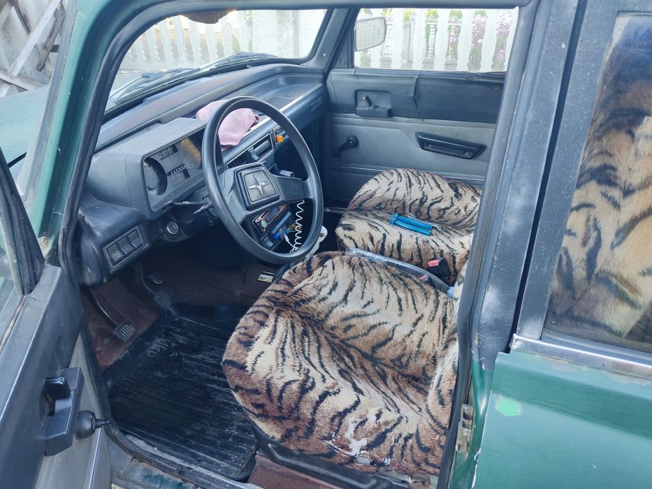 Продам АЗЛК Москвич 2140L