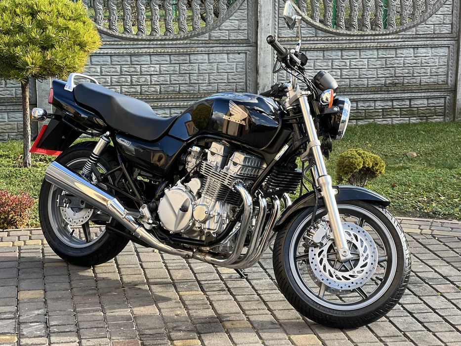 Honda CB750 Seven Fifty (4550$)