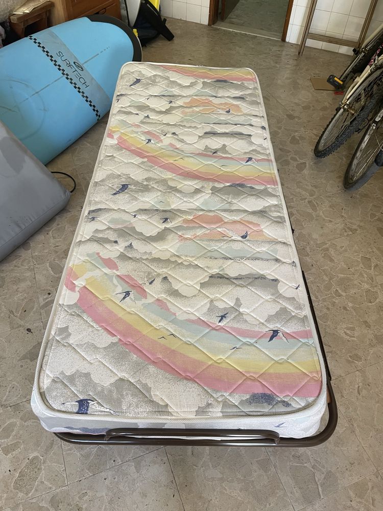 Cama dobravel com colchao