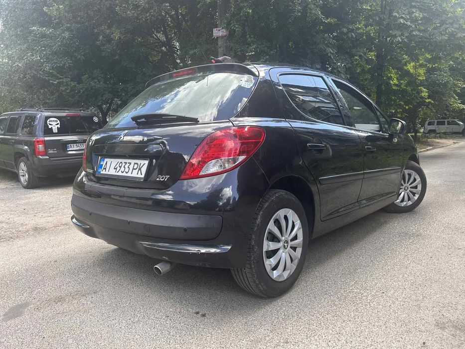 Продам PEUGEOT 207  2010 рік