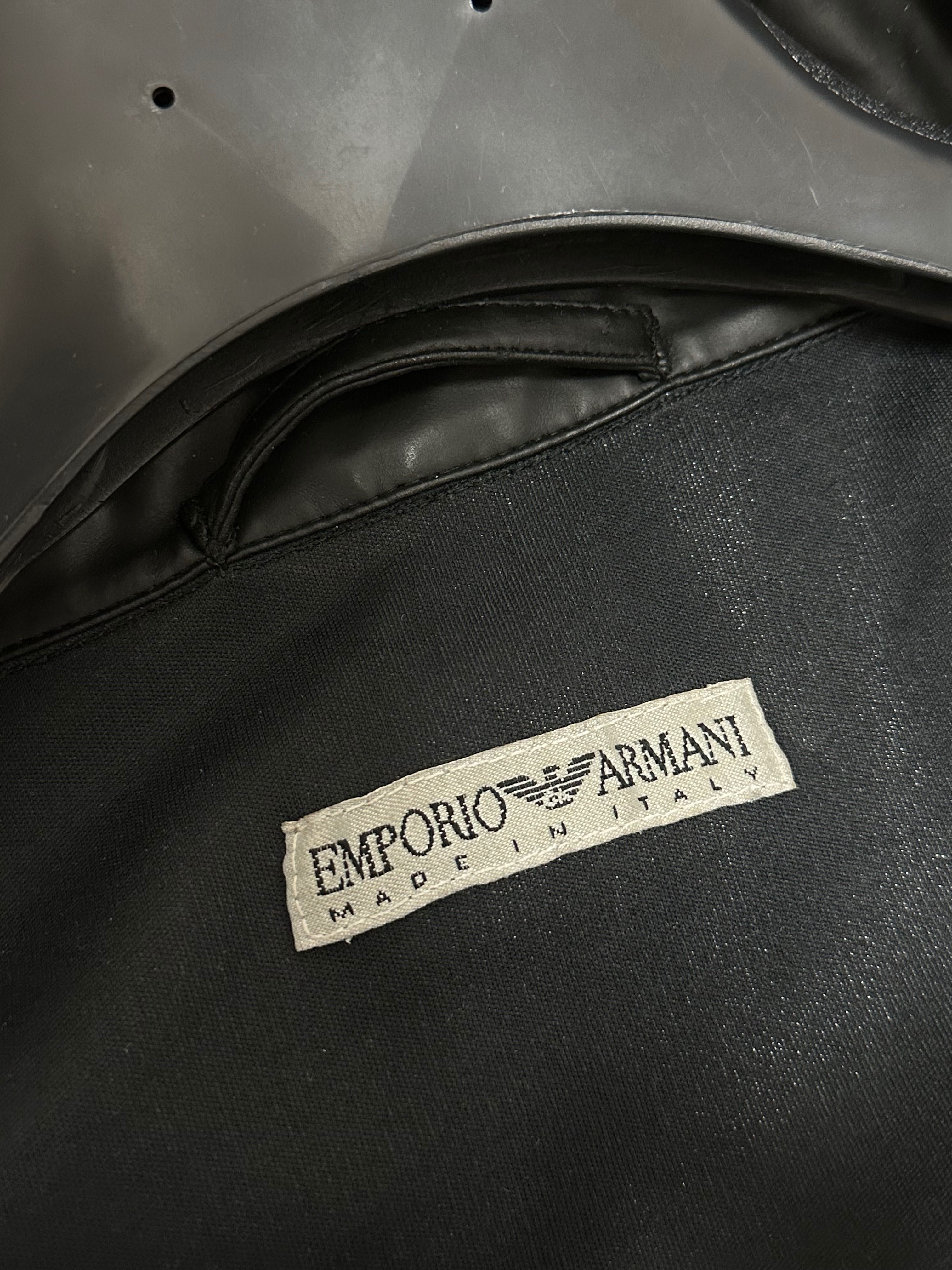 Куртка глянцевая emporio Armani ХЛ размер