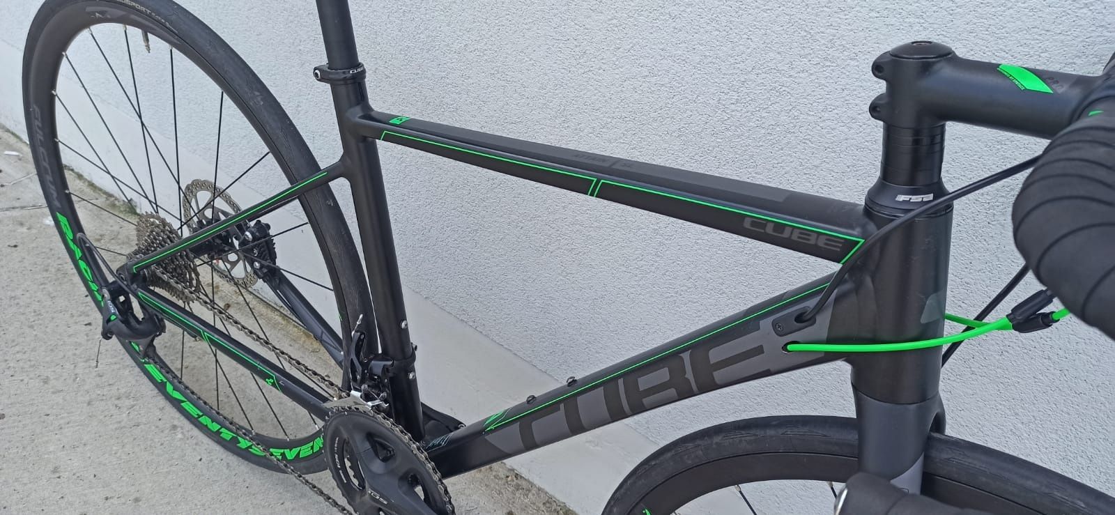 CUBE ATTAIN SL DISC, Shimano 105(hydraulika/sztywne osie),Rozmiar S/XS