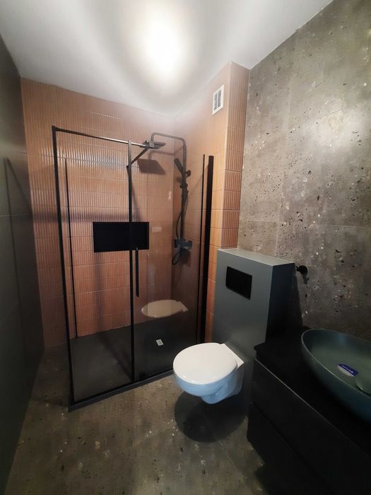 Układanie płytek/płytkarz/glazurnik/Remont łanienki/wykończenia