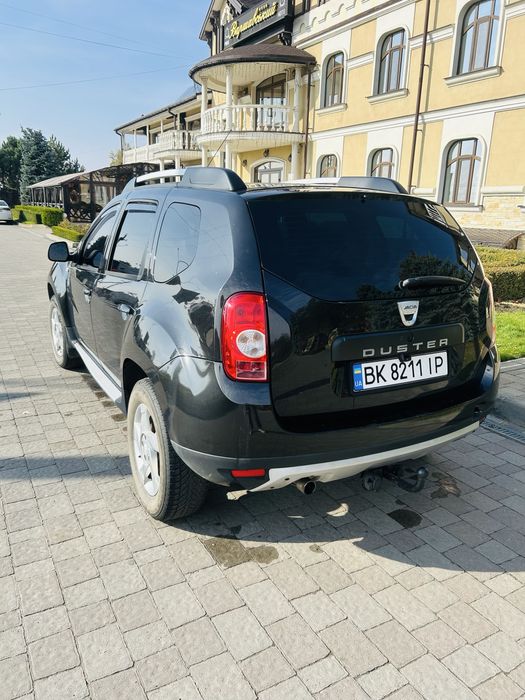 Dacia Duster 2010 р., газ/бензин, 4WD, підігрів сидінь, фаркоп, резина