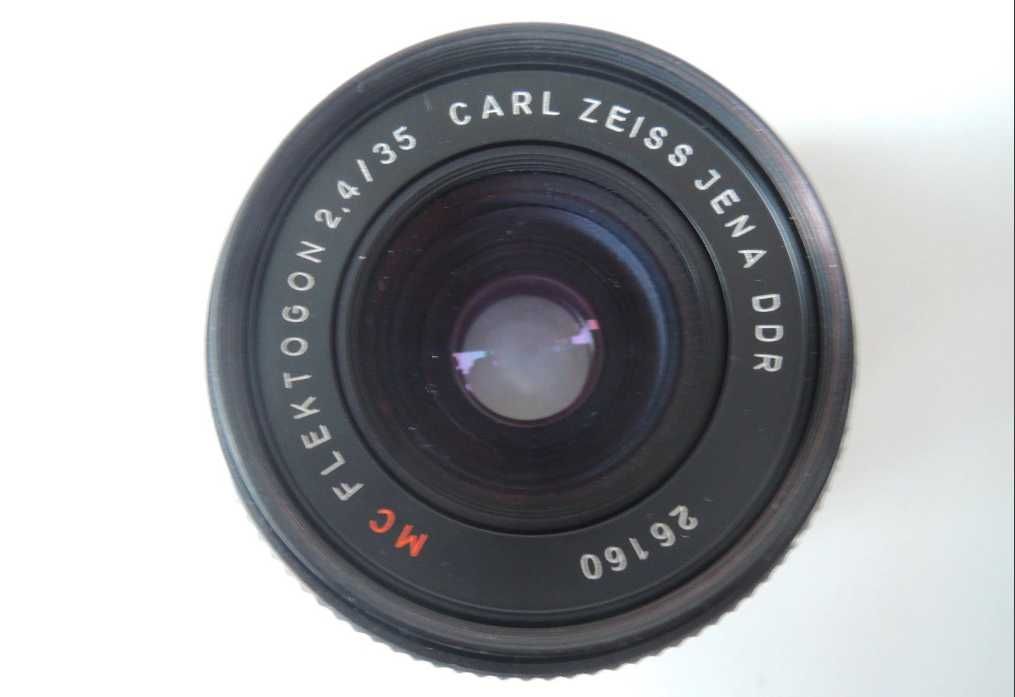 Objectiva Carl Zeiss Jena 35mm f2.4 Flektogon RED