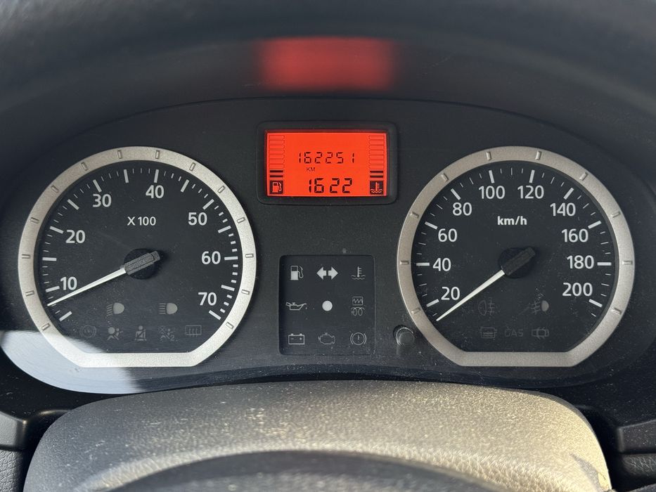 Dacia logan 1.6 16v бензин дача логан мсв MCV