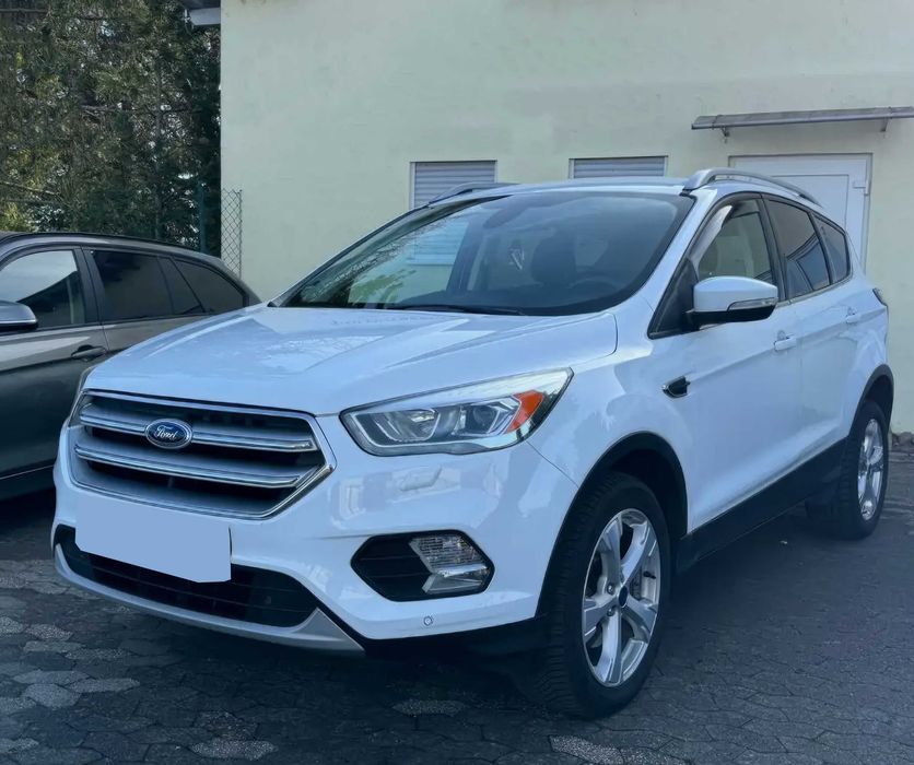 Ford Kuga      2017