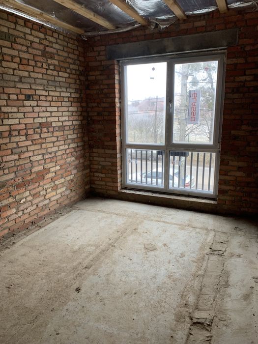 Продаж 2 поверхового таунхауса, 73 кв. м, 2 кімнати, на вул. Мирна