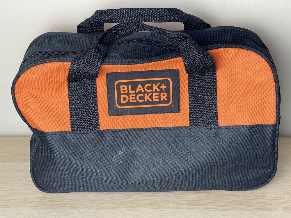 Wiertarko-wkrętarka udarowa Black Decker BCD700S aku + ładowarka