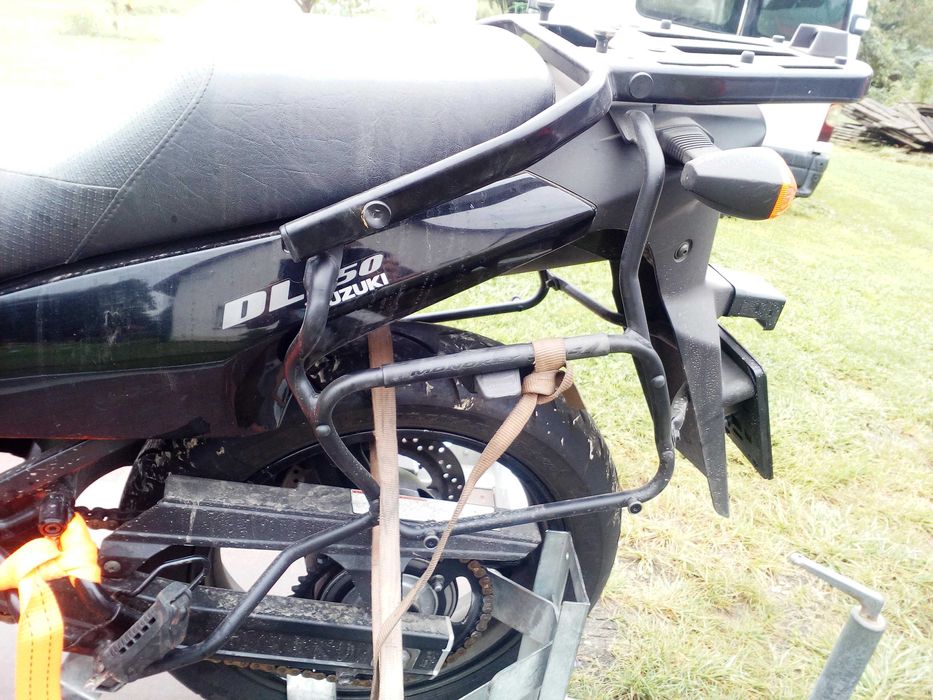 Suzuki DL 650 v strom stelaże pod kufry
