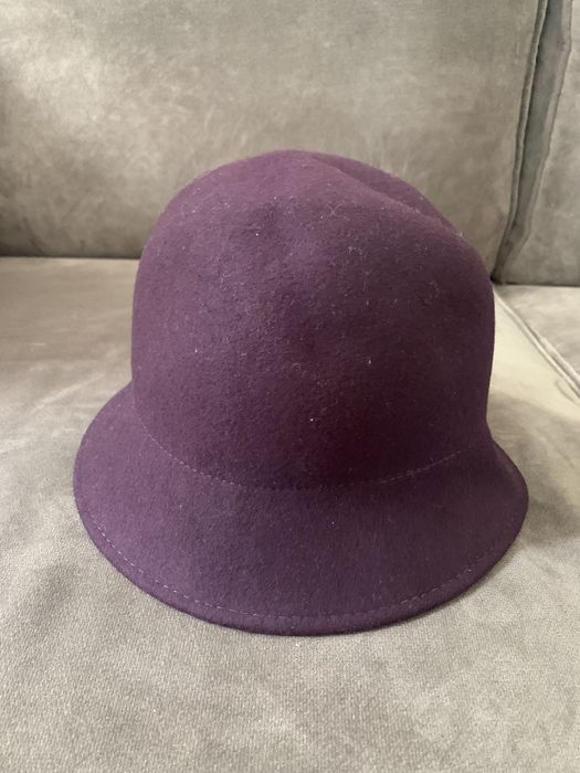Chapéu de senhora roxo