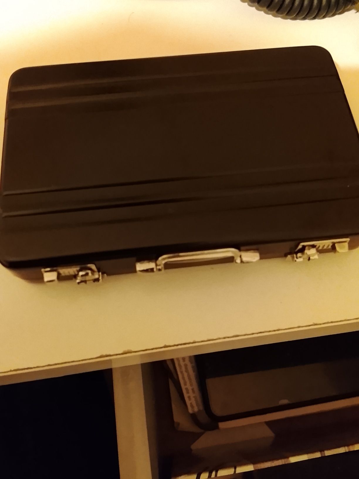 Porta cartão em forma de mala