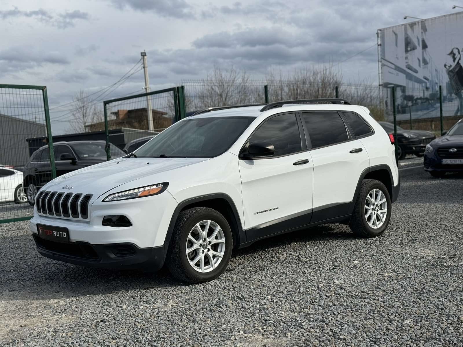 Jeep Cherokee 2017 2.4 бензин