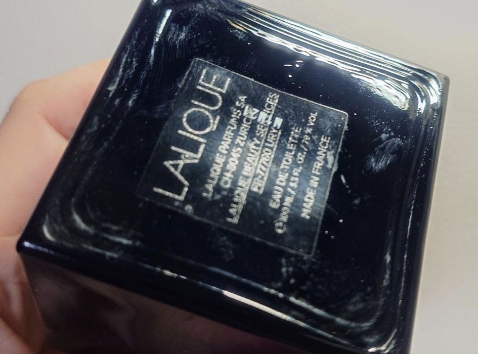 Flakon Club de nuit Man Armaf i Lalique Encre Noire