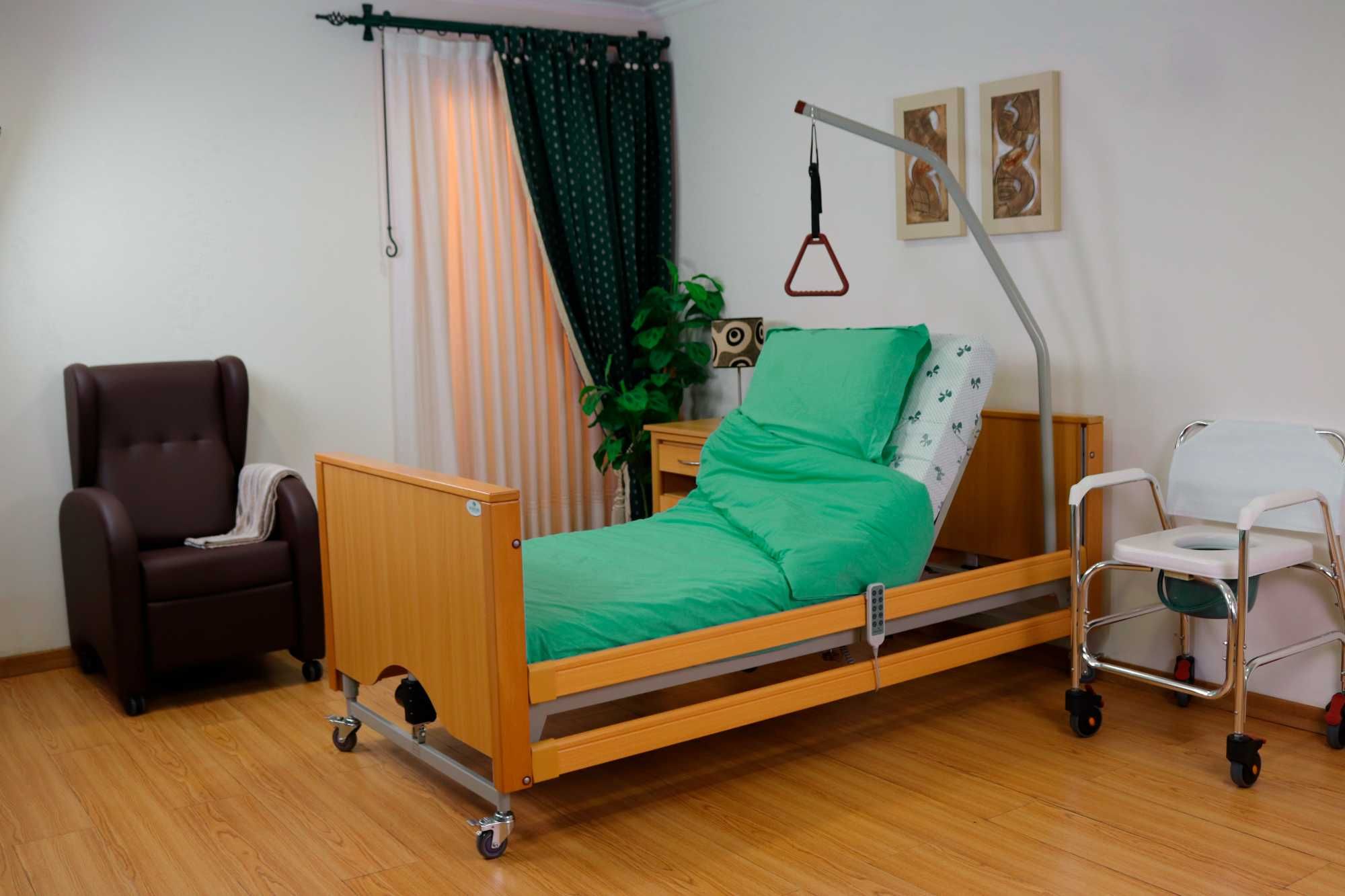 Cama Articulada Elétrica de Decúbito Hospitalar DELTA-5F-R