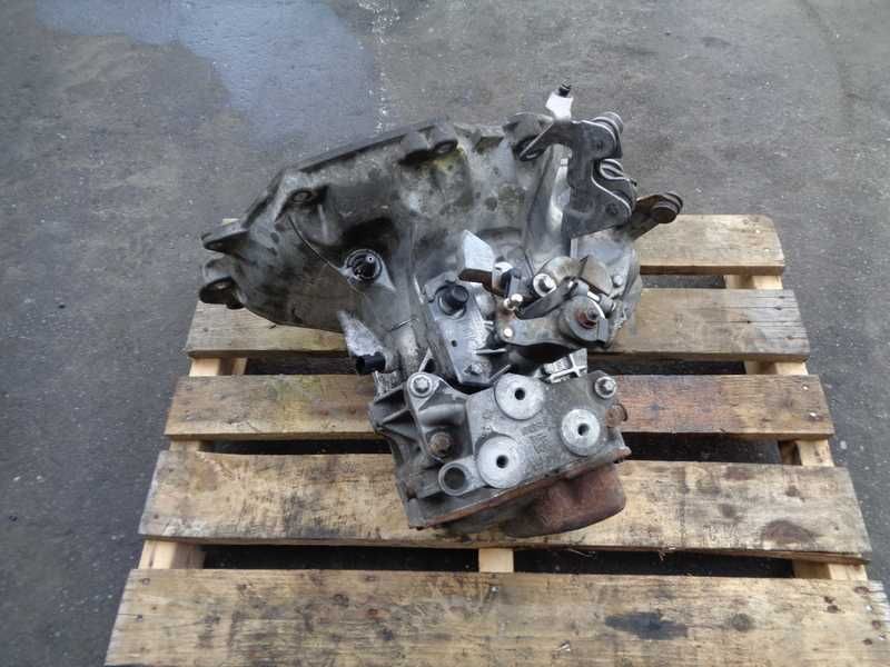 Skrzynia biegów Vectra C 1.8 16V F17C419 Astra F17W419
