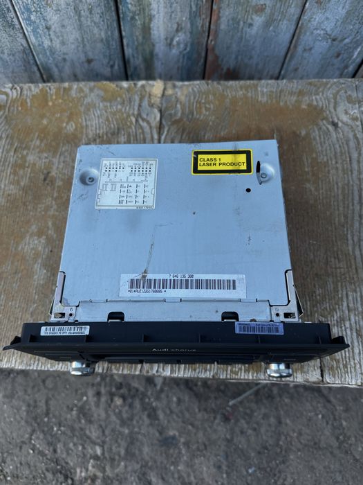 Автомагнитола штатная магнитола Audi A4 B7