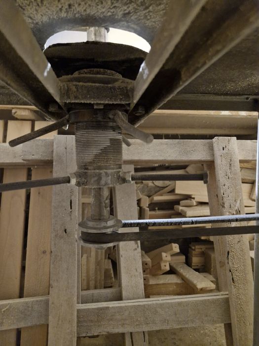 Frezarka dolnowrzecionowa