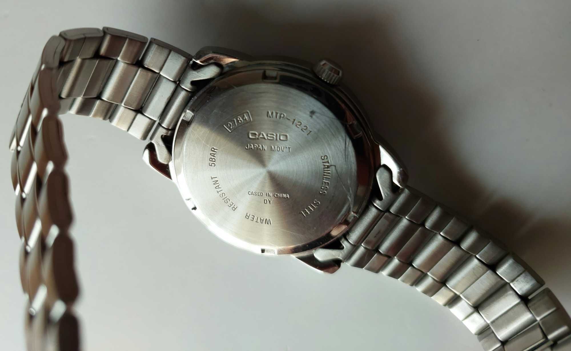 Casio MTP-1221 (50м)
