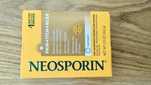 Neosporin Ból + Swędzenie + Antybiotyk na blizny - Maść przeciwbólowa