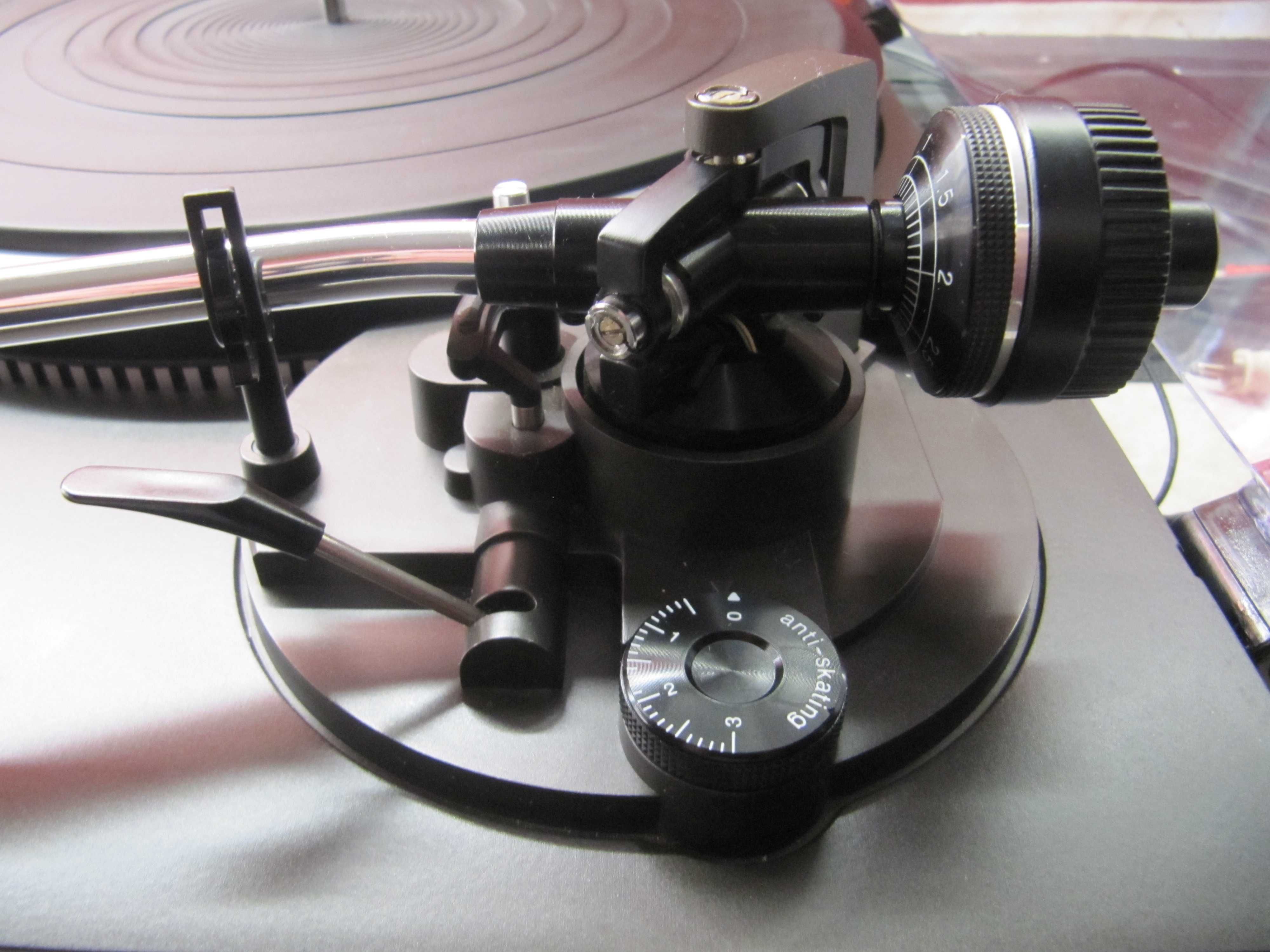 Виниловый Проигрыватель TECHNICS SL-Q2 Hi-End *Direct-Drive/Quartz
