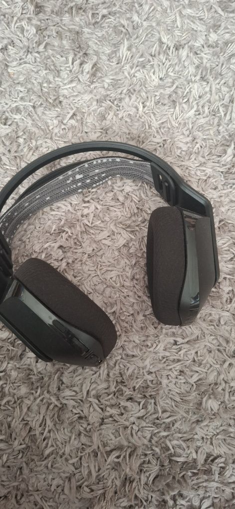Logitech g733 superlight wireless