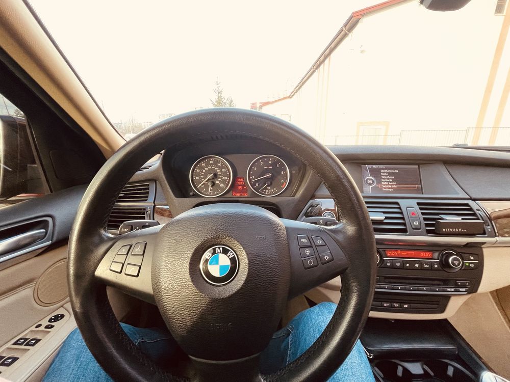 BMW X5 E70 3.5i.