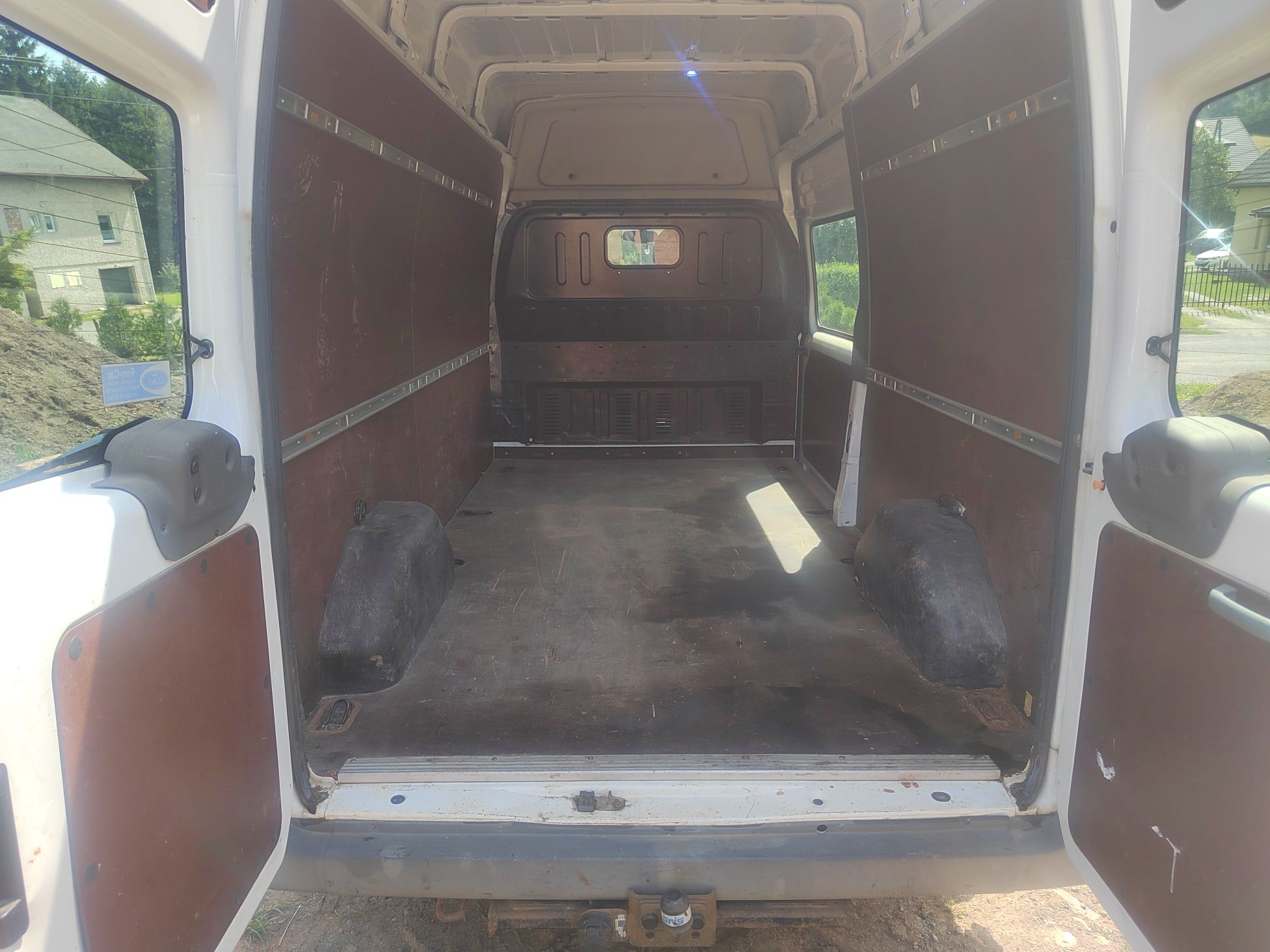 Ford Transit 2.2 Tdci, niski i oryginalny przebieg