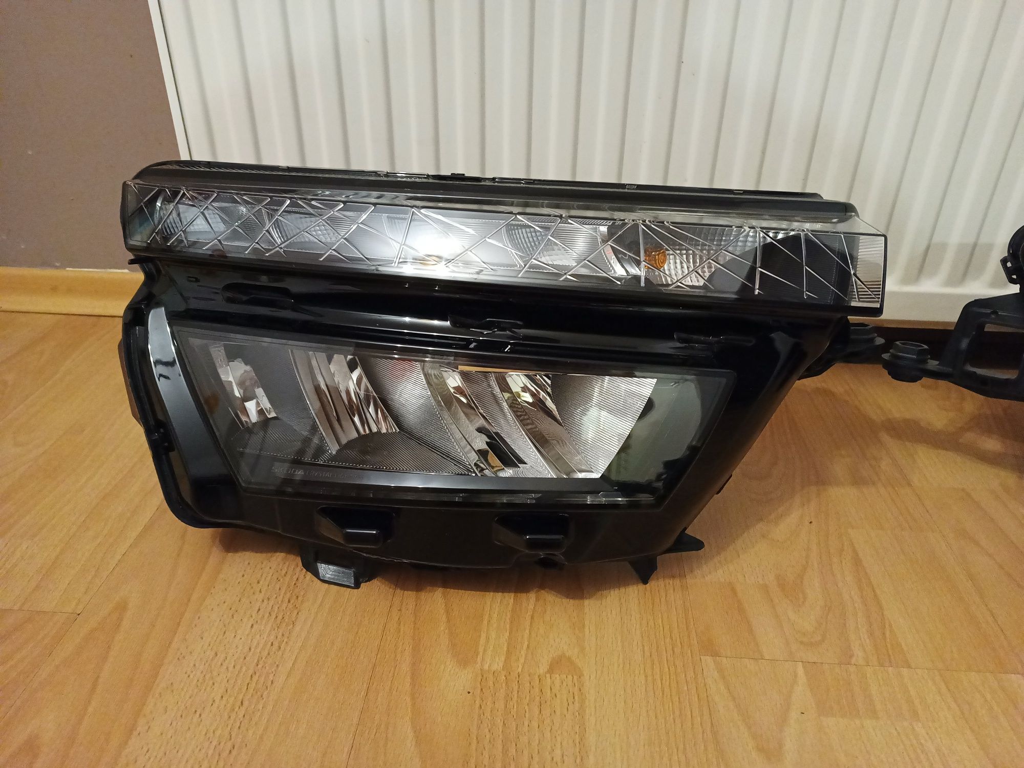 Skoda Kamiq lampy lampa reflektor LED