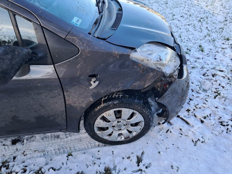 Toyota yaris II 1.3 vvti. 2009 rok. Salon Polska.