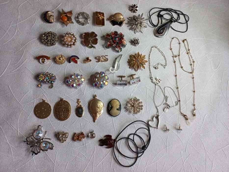 Винтажная бижутерия  США,ЧССР,Англия,СССР.