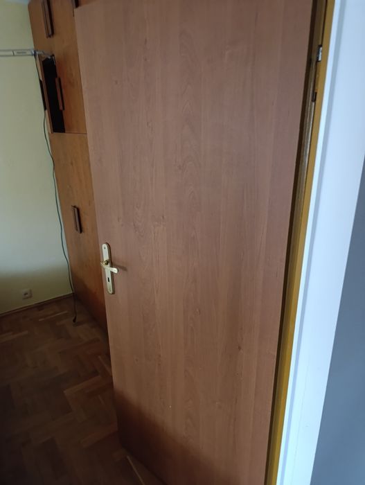 Drzwi 2 sztuki prawe 80