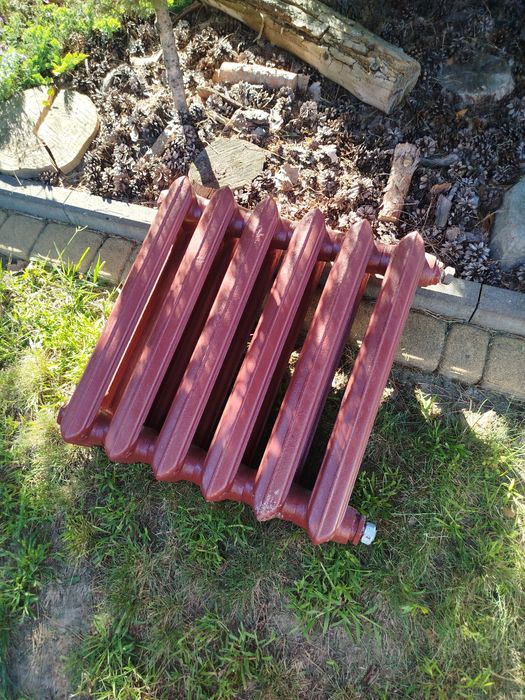 Grzejnik żeliwny PRL 6 żeberek