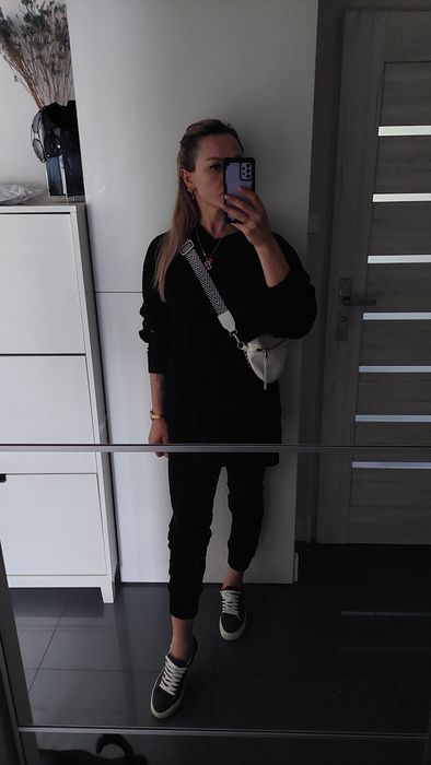 Czarny welurowy komplet dresowy JOJO Miss Jacet