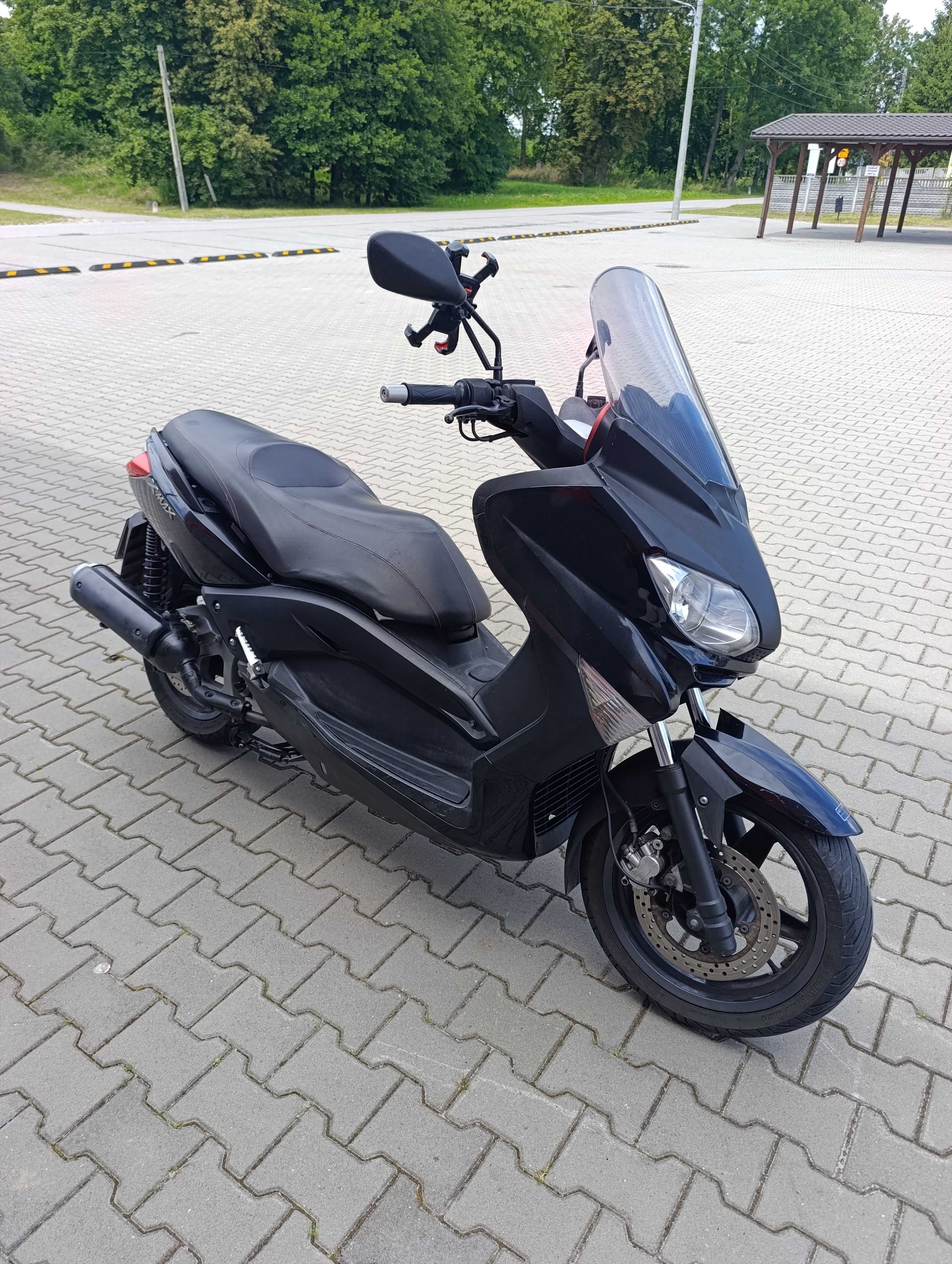 Yamaha x max 125