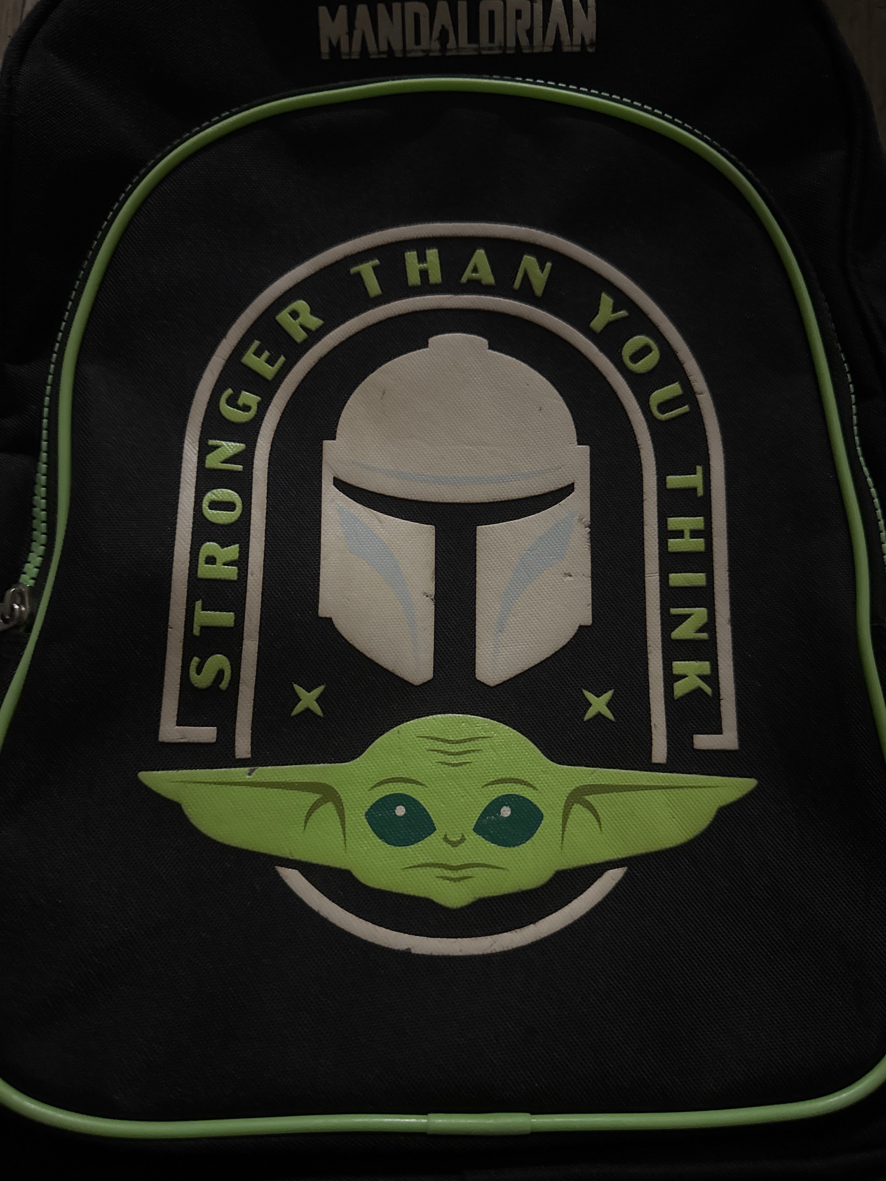 Mochila infantil mandalorian