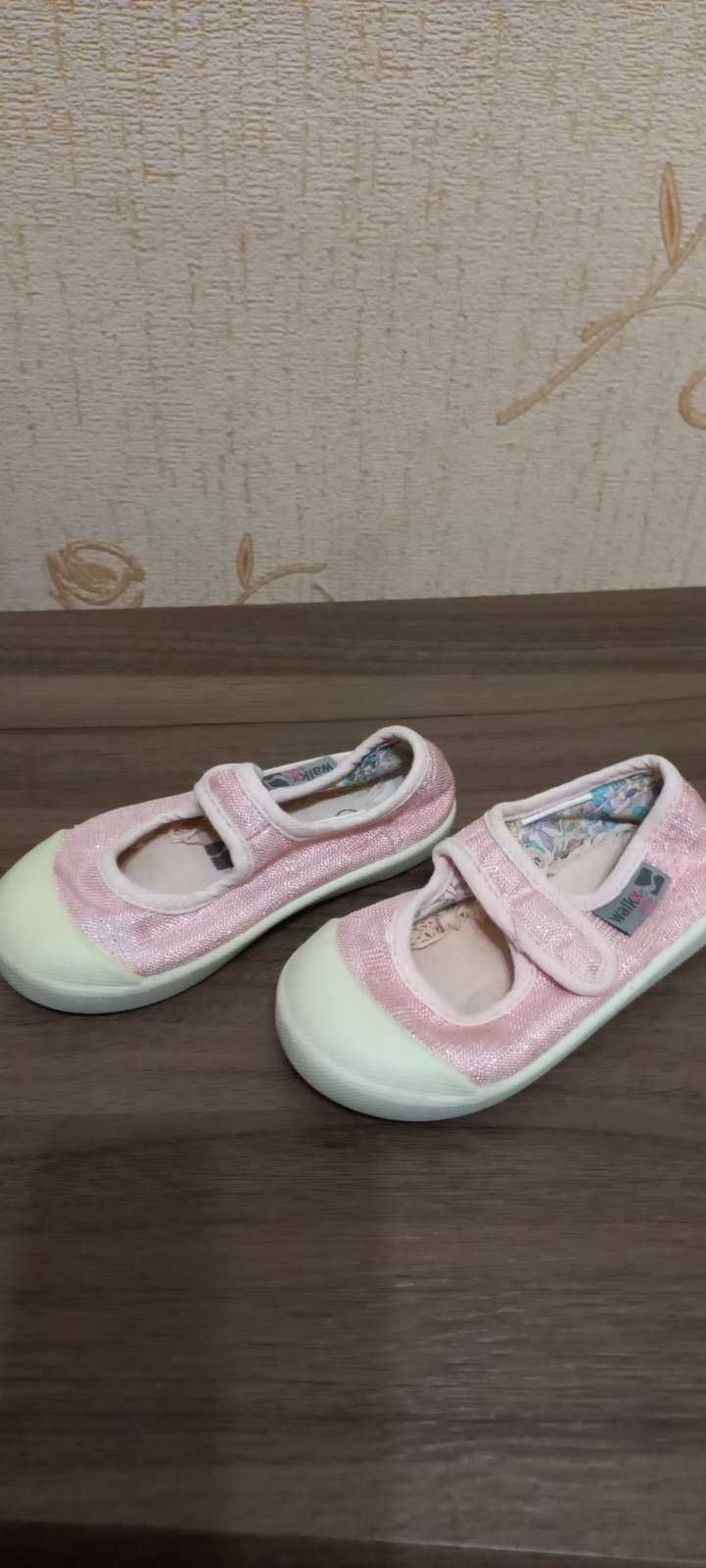 Продам обувь для ребенка