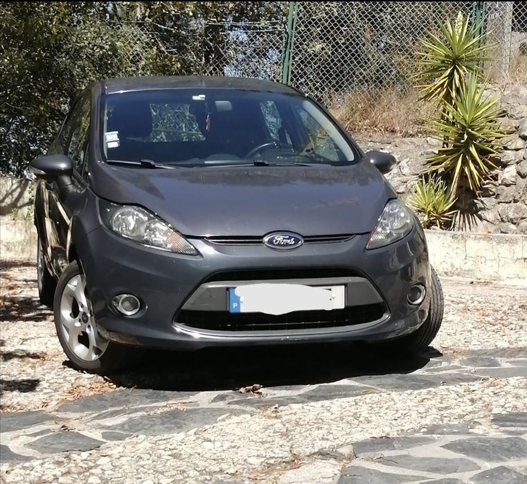 Vende-se FORD FIESTA 2012