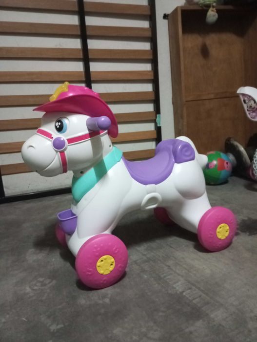 Cavalo andador Chicco rodeo
