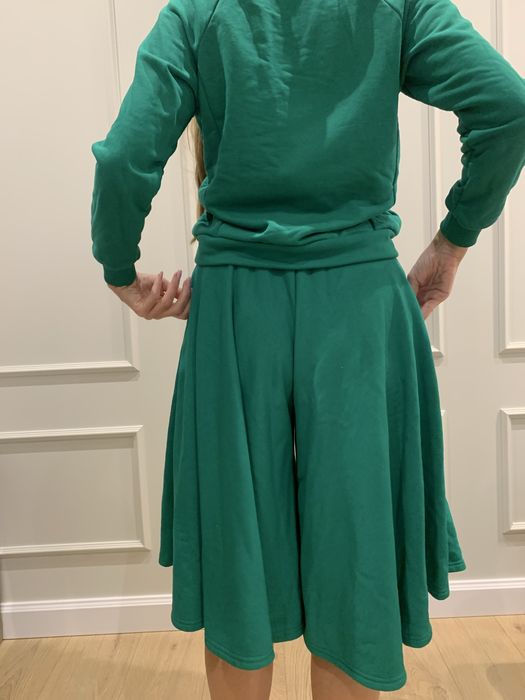 Костюм зі спідницею-шортами на дівчинку