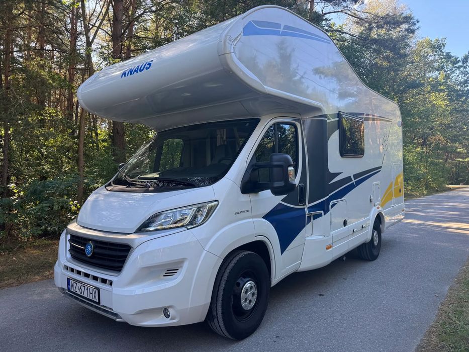 KNAUS Live Traveller  Kamper I Alkowa I 6 osobowy