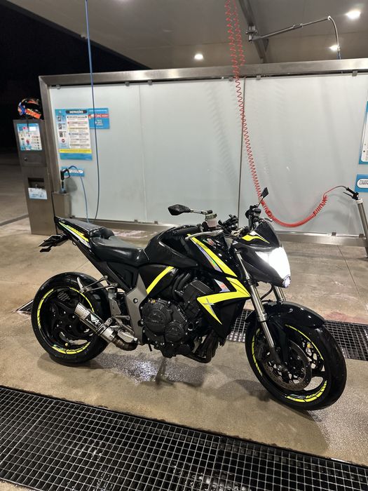 Vendo mota CB1000