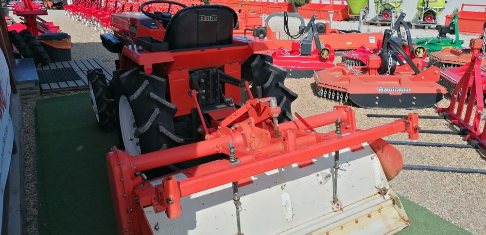 HINOMOTO C174 /4X4 /3Cilindros /23CV /frese