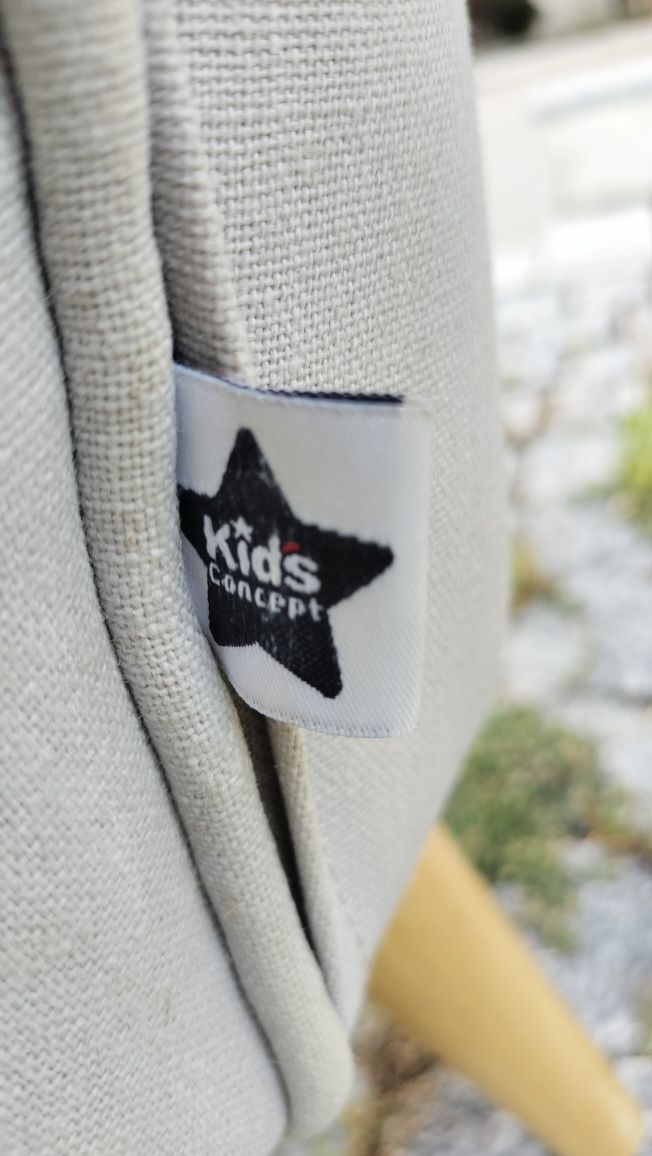 Sofa dla dzieci Szwdzkiej marki Kids's concept