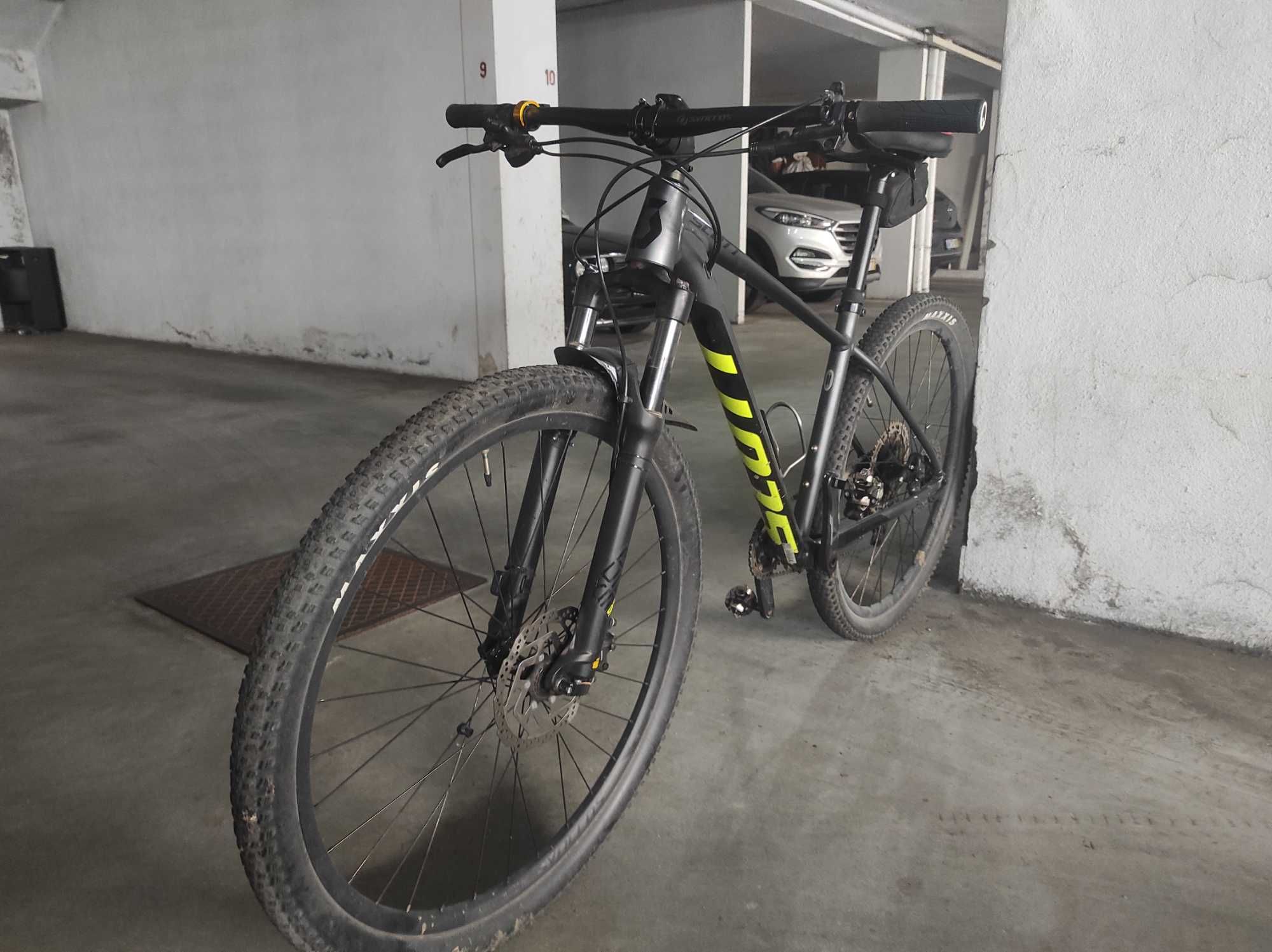 Bicicleta BTT Scott scale 980 M com fatura