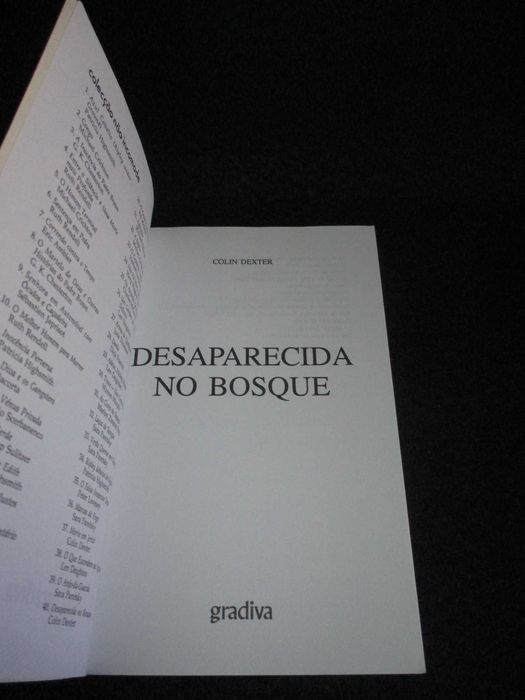 Livro Desaparecida no bosque Colin Dexter