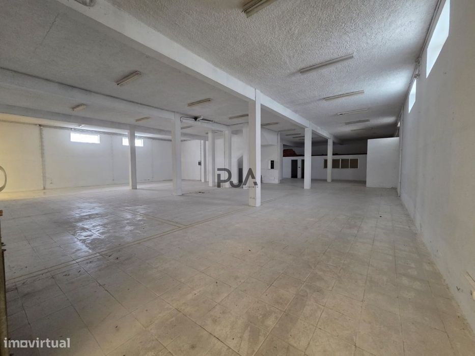 Arrumos para arrendar em Mangualde